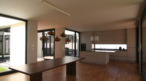 haus ki, Karsten Bauer